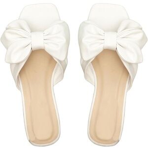 Elegant White Bow Women's Mules